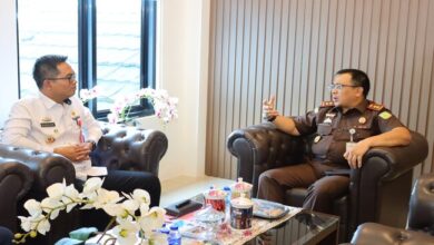 Photo of Kerja Sama Dinas Kominfo Lampung Utara dan Kejaksaan Negeri dalam Penanganan Masalah Hukum Perdata dan Tata Usaha Negara