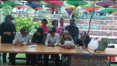 Photo of 42 Peserta Siap Berkompetisi: Pengundian Nomor Peserta Lomba Karaoke Usia 50 Plus