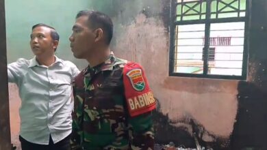 Photo of Rumah Warga di Abung Selatan Terbakar, Diduga Akibat Korsleting Listrik